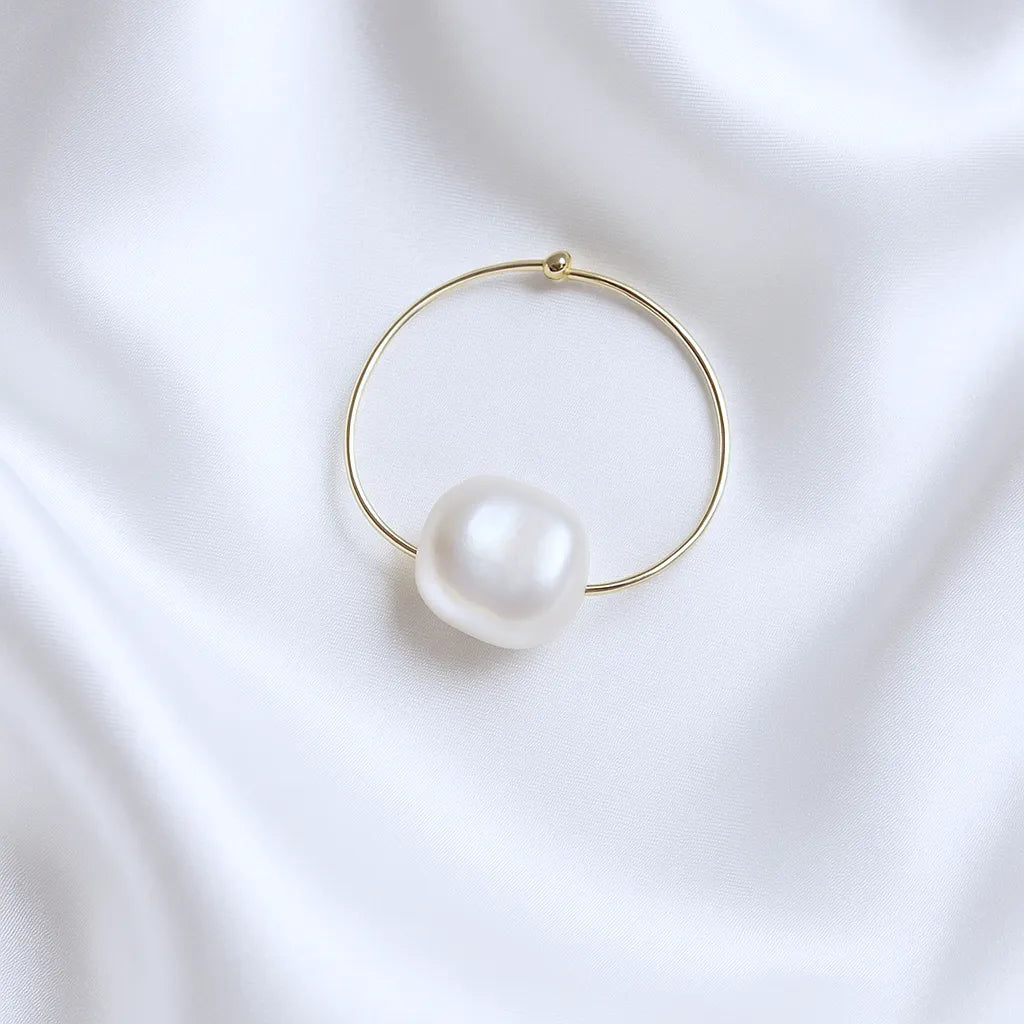 Salvatori Paris Perle Élégante Oval Pearl Earrings