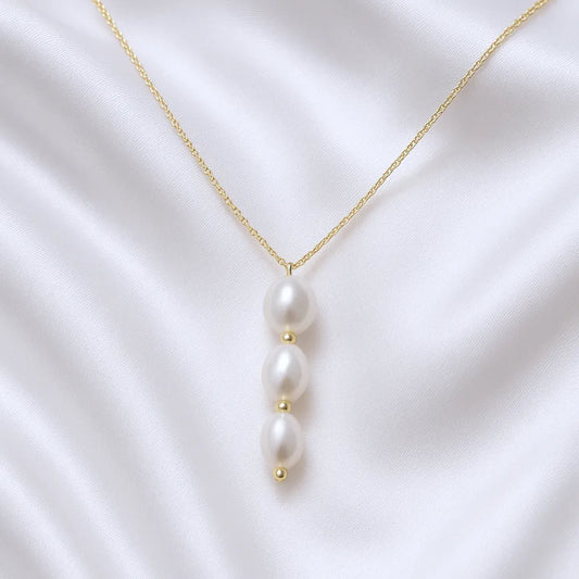 Salvatori Paris Lueur d’Or Triple Drop Pearl Pendant Necklace