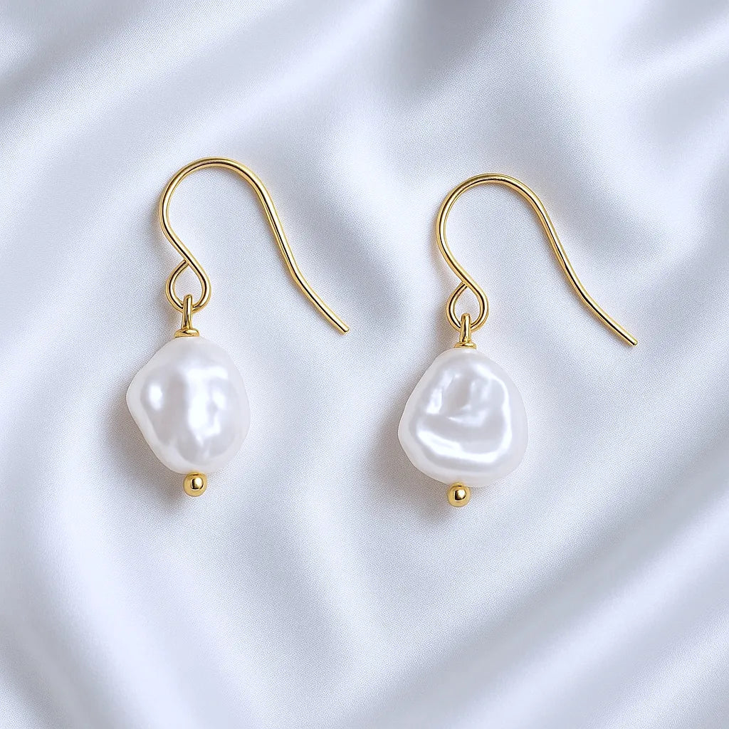 Salvatori Paris Clair de Rêve Baroque Hook Pearl Earrings
