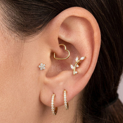 Salvatori Paris Titanium Flower Tragus Piercing | Flat Back Labret Stud — CarlOliver