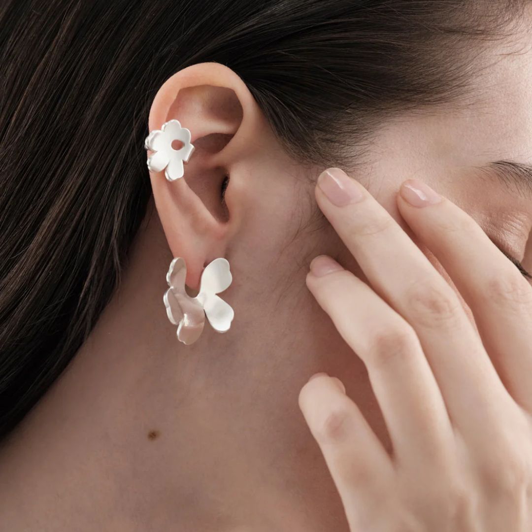 Kalevala x Marimekko Unikko Small Earrings, Silver