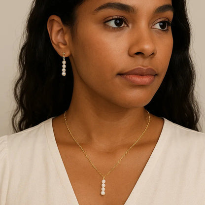 Salvatori Paris Vent Saphir Stud Earrings & Vent Saphir Pearl Necklace Set