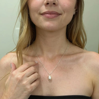 Salvatori Paris Voile d’Or Silver Single Classic Pearl Necklace