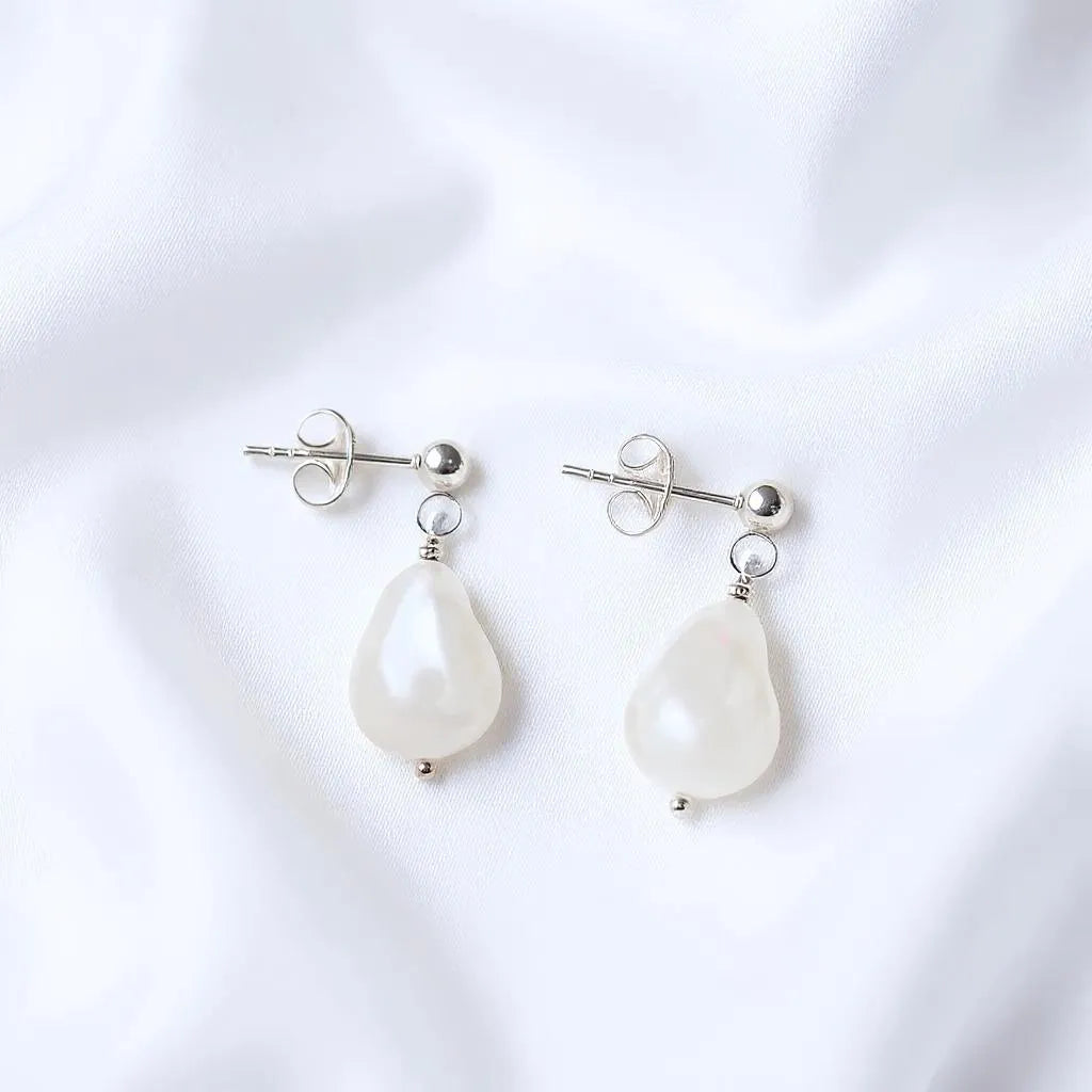 Salvatori Paris Vita Perlata Silver Stud Drop Earrings