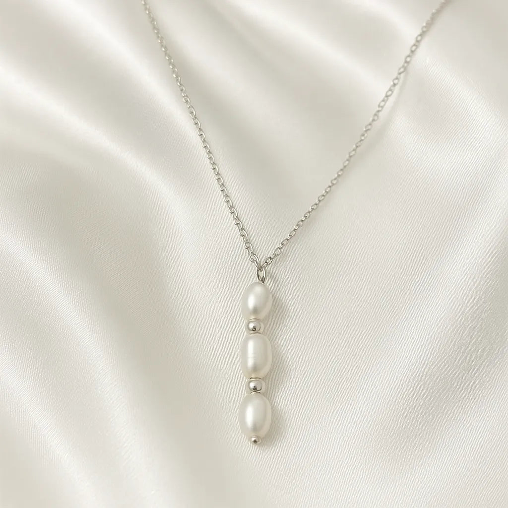 Salvatori Paris Lueur d’Or Silver Triple Drop Pearl Pendant Necklace